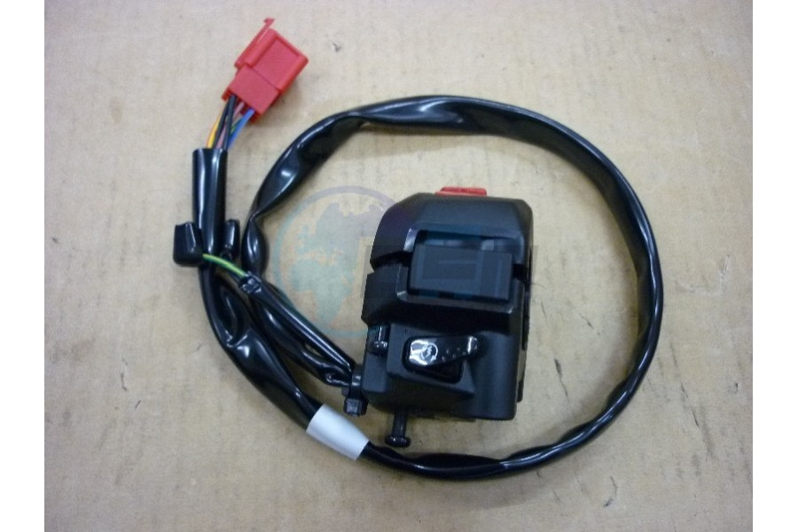 SYM JOYMAX 250 Z SIPERLIK RUZGARLIK CAMI SYM JOYMAX 250 Z SIPERLIK RUZGARLIK CAMI