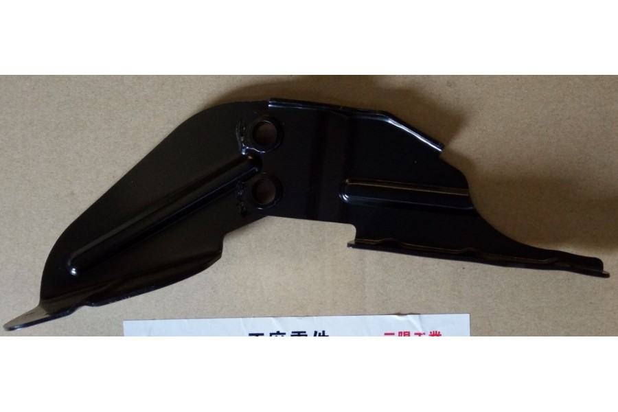 SYM JET 14 200 E5 ALT PANEL ZEMIN PANELDESTEGI BRAKETI SAG SYM JET 14 200 E5 ALT PANEL ZEMIN PANELDESTEGI BRAKETI SAG