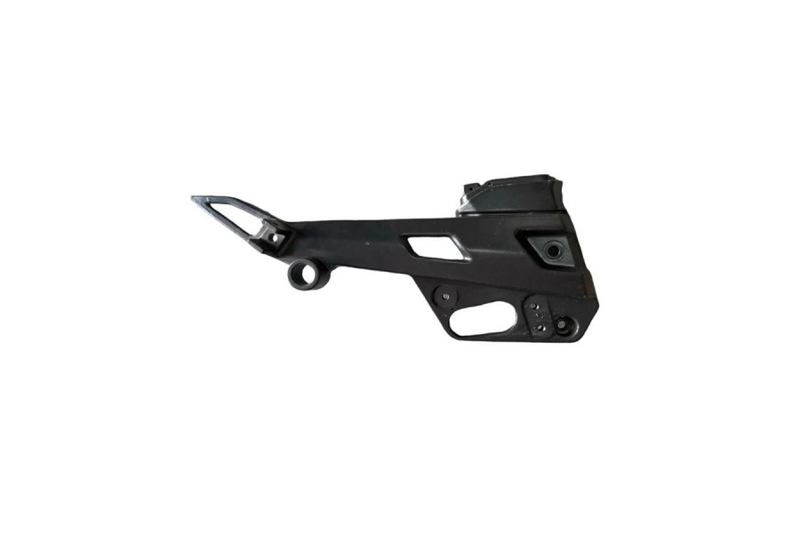 TVS APACHE RTR 200 ARKA BASAMAK BRAKETİ SAĞ N9225890 ORJ TVS APACHE RTR 200 ARKA BASAMAK BRAKETİ SAĞ N9225890 ORJ