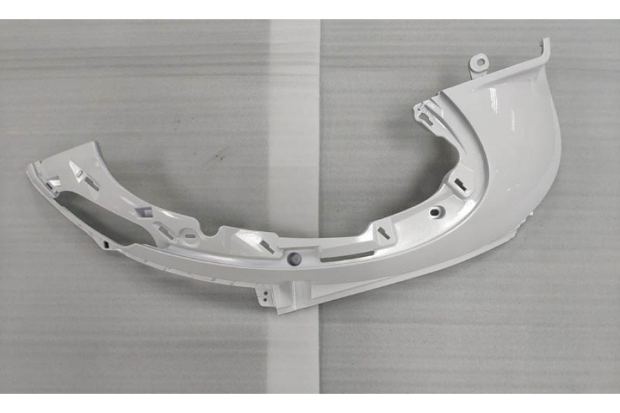 SYM FİDLE 4 125 E5 SELE ALTI SOL KAPAK B WD BEYAZ SYM FİDLE 4 125 E5 SELE ALTI SOL KAPAK B WD BEYAZ