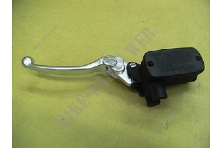 SYM MAX 600 KALIPER UST MERKEZ ARKA/ON SAG SYM MAX 600 KALIPER UST MERKEZ ARKA/ON SAG