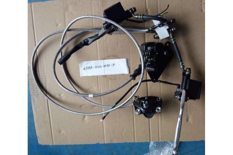 SYM FİDLE 3 200 ON FREN SISTEMI SİYAH SYM FİDLE 3 200 ON FREN SISTEMI SİYAH