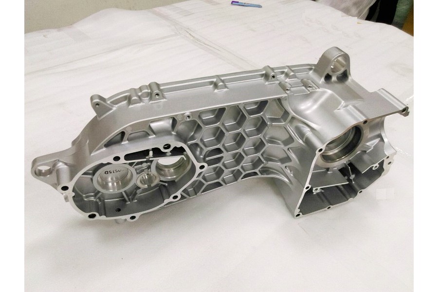 SYM JOYMAX 250 Z KRANK KUTUSU (KARTER) SOL SYM JOYMAX 250 Z KRANK KUTUSU (KARTER) SOL