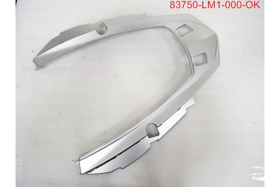 SYM CRM 250 GRENAJ KONSOL ORTA KAPAGI SOL(L.)_H1_SIYAH_H1 SYM CRM 250 GRENAJ KONSOL ORTA KAPAGI SOL(L.)_H1_SIYAH_H1