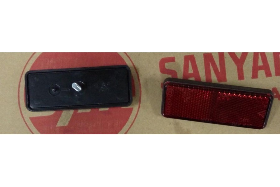 SYM FİDLE 4 125 E5 REFLEKTOR ARKA SYM FİDLE 4 125 E5 REFLEKTOR ARKA